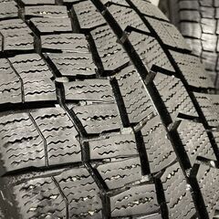 DUNLOP WINTER MAXX WM02 205/65R16 16インチ スタッドレス 4本 22年製 10系アルファード ティアナ ヤリスクロス等　(KTJ080)クレジットカード QRコード決済可能