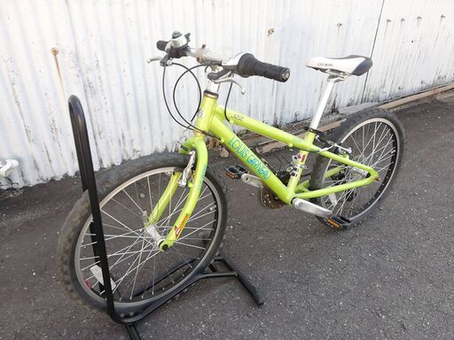 静岡県浜松市より LOUIS GARNEAU ルイガノ LGS-J22 22型 アルミフレーム シマノ18段 キッズ ジュニア クロスバイク MTB　子供