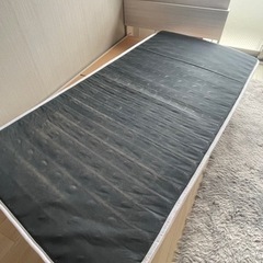 シングルベッド　ベッドフレーム　マットレス　