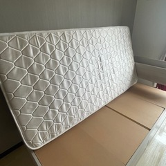 シングルベッド　ベッドフレーム　マットレス　