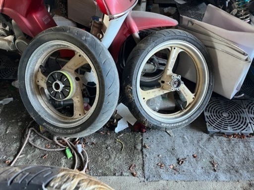 バイクXJR用ホイール\n