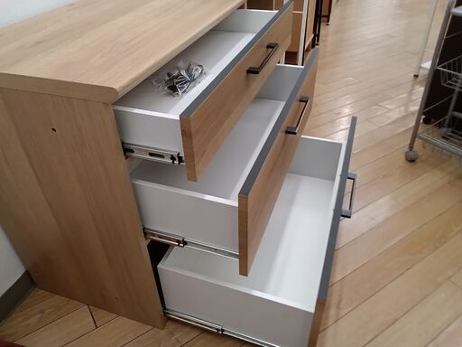 あっちゃんさまご予約ページ♡ペーパーストッカー&引き出し付きチェスト