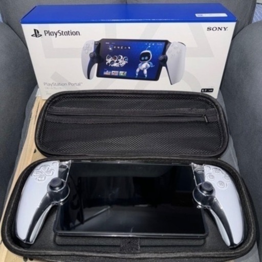 ⑤ 最終価格 配達可 ほぼ未使用極美品 ケース＆カバー付き PlayStationPortal リモートプレーヤー CFIJ-18000 ソニー SONY プレステ PS5プレイステーションポータル
