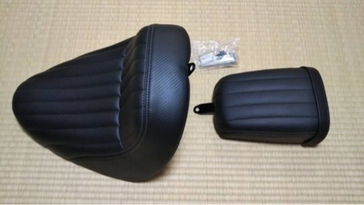 ハーレーストリートボブ純正シート未使用