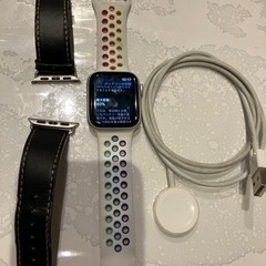 ！取引中！Apple Watch SE 40mm  (A2351)  本体、充電コード、バンド付