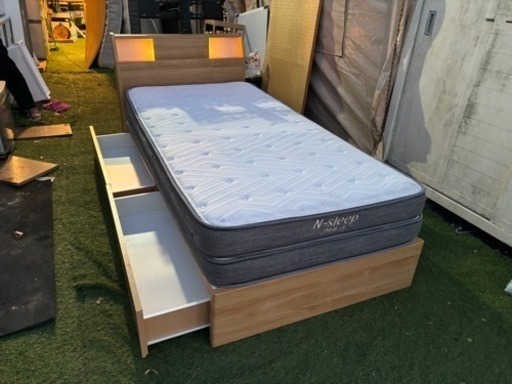 シングルベッド - シングルベッド 