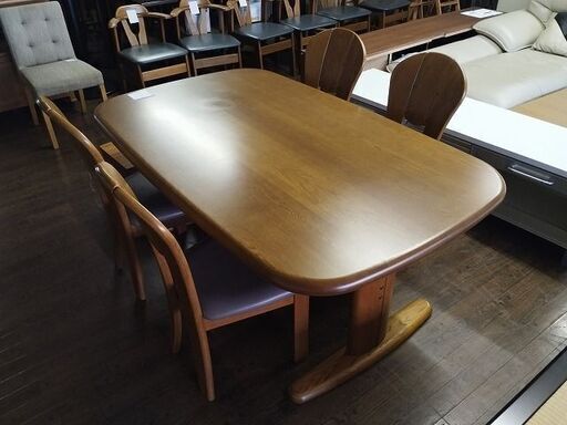 テーブル&イス4脚セット 中古 - 家具 テーブル&イス4脚セット 中古 - 家具