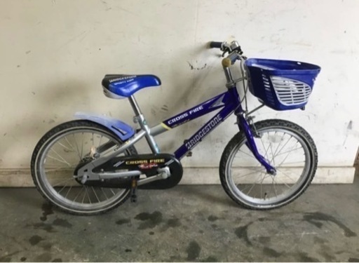 501□⑤岐阜発/BRIDGESTONE CROSS FIRE / 子供自転車/18インチ/防犯有り/後ろのフェンダー割れ有り/傷有り/現状品/R4.11/20□