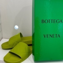 BOTTEGA VENETA メンズカーキサンダル BOTTEGA VENETA メンズカーキサンダル