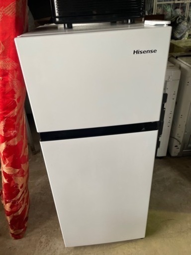 【美品】2023年式　新生活　ひとり暮らし　HR-B12HW ハイセンス 2023年冷蔵庫 大容量 一人暮らし コンパクト 温度調節 静 音設計 右開きタイプ 耐熱仕様 省エネ家電 キッチン家電 冷蔵庫