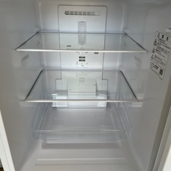 近隣送料無料!! 美品✨ SHARP 2ドア冷蔵庫 152L どっちもドア 2020年 SJ-D15G-W 家電 キッチン家電 冷蔵庫