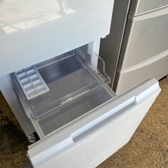 近隣送料無料!! 美品✨ SHARP 2ドア冷蔵庫 152L どっちもドア 2020年 SJ-D15G-W 家電 キッチン家電 冷蔵庫