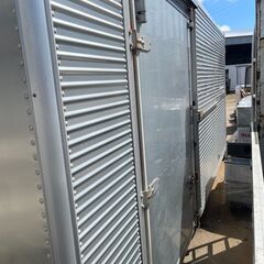 福岡発 3tアルミコンテナ 横スライドドア付 鍵付き その他多数品揃え (株)