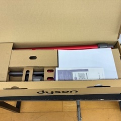 【新品】dyson  V8  スティッククリーナー