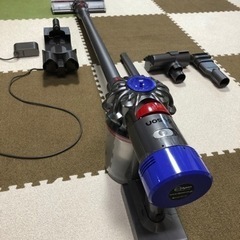美品ダイソンSV10コードレス掃除機