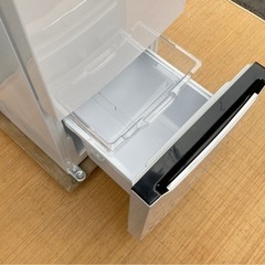 Hisense 150L冷蔵庫　HR-D15C①