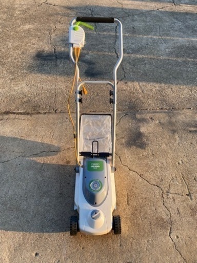 芝刈機 山善 ロータリー式電気芝刈機 YDR-201