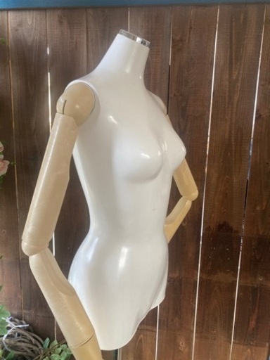 腕と手指が動くマネキン/ボディ/トルソー洋服ネット販売の写真