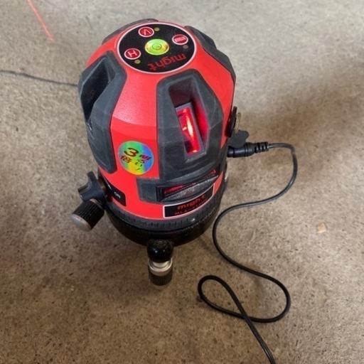 MIGHT 型番：MLA-412HE  レーザー墨出し器