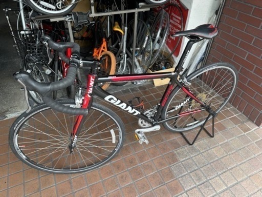 GIANT　SHIMANO　105　2×10speed　ブラック＆レッド