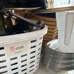 掘出し物！！　食器類　たくさんありますよー！！お店を開店する方などどうですか！？全部で15000円