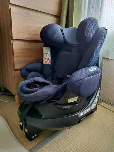 Aprica チャイルドシート　フラディアグロウ　ISOFIX