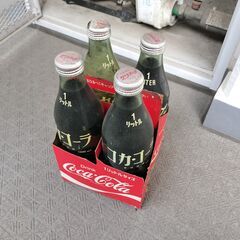 コカ・コーラ１リットル瓶４本セット【内３本中身あり】【昭和レトロ...
