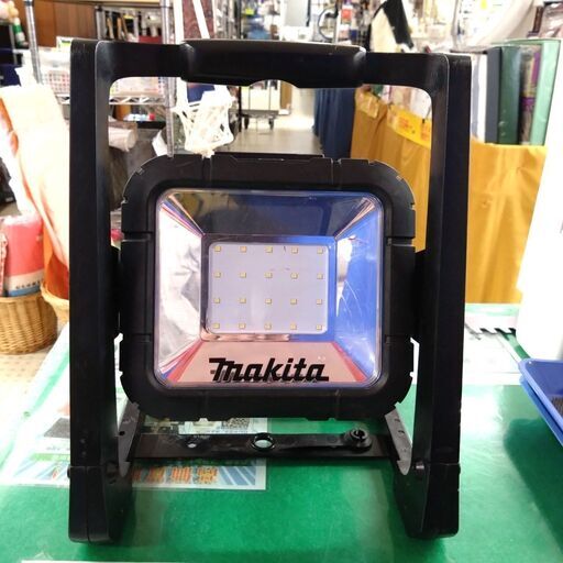 7/8MAKITA 充電式LEDスタンドライト ML805 本体のみ 作業灯
