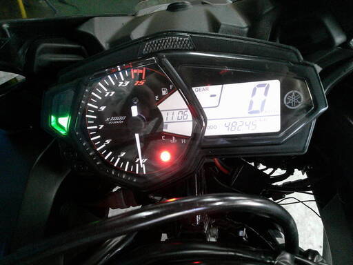 YAMAHA YZF-R25 黒 格安提供車 半額配送キャンペーン 期間限定車体価格