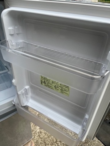 近隣送料無料!! どっちもドア 激安2ドア!! 美品✨ SHARP 137L SJ-D14C  