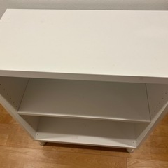 IKEAの白っぽい棚