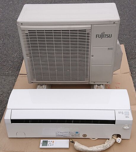 山口市、エアコン8～10畳、基本工事込み￥450002016年富士通リモコン配管付き