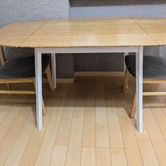 決まりました　IKEA バタフライテーブル　伸縮テーブル