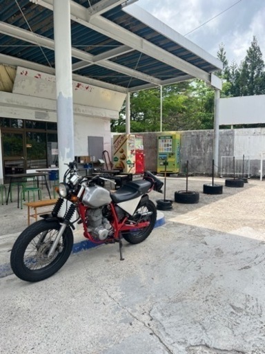ホンダ FTR223カスタム MC34