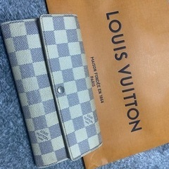 【話し中】LOUIS VUITTON財布