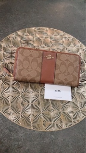 未使用コーチ長財布