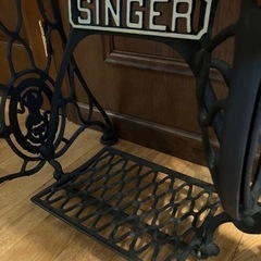 アンティーク、ビンテージ、ミシン台