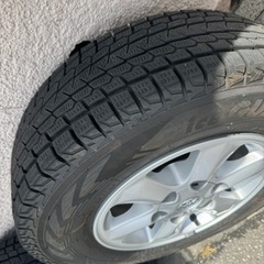 ハイエース　200系　純正アルミホイール4本　スタッドレス付き