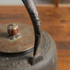 古い 鉄茶瓶 煎茶道具 鉄瓶 南部鉄器 銅蓋 鉄器 茶道具 鉄茶瓶