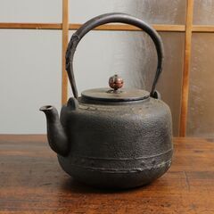 鉄瓶 骨董品 茶器 茶道 南部 昭和レトロ 和食器 アンティーク 稀少 楽天市場】骨董○南部鉄器鉄瓶○煎茶用鉄瓶 / 小型 | 大正昭和