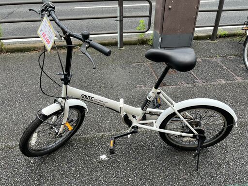 リサイクルショップどりーむ天保山店　No1234　折り畳み自転車　白色　20インチ　６段ギア付き　超美品