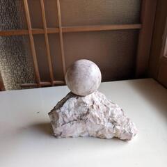 ☆【値下げしました‼️】天然石 鑑賞石 台座付き（大物、全長50㎝）