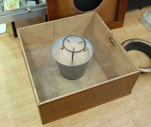 火鉢 テーブル火鉢 幅75.5×奥行75.5×高さ33㎝ 関西火鉢 座