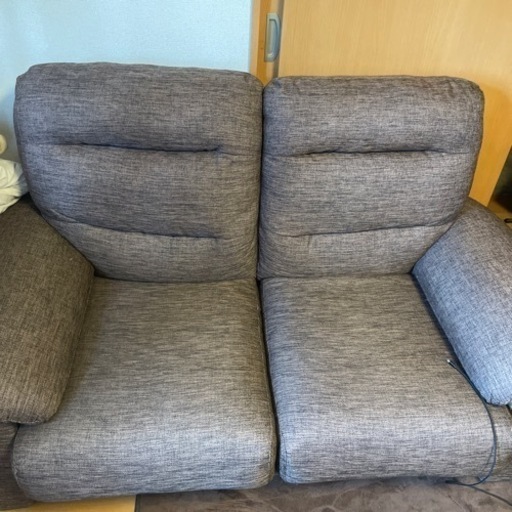 【結構ふかふかです】2人掛けソファ