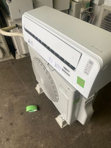 【美品】ＲＩＡＩＲ　YHA-S22M-W ヤマダオリジナル ホワイト 無料4年保証】リエア エアコン 6畳 室内・外機を凍らせて洗浄 ヤマダ