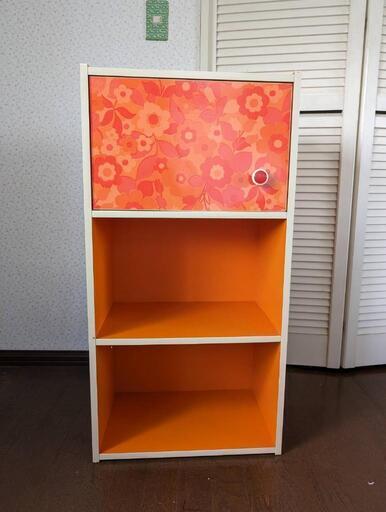 ✱値下げしました✱レトロポップ✱希少品✱美品✱　昭和レトロ　扉付き　棚　３段ボックス　ビタミンカラー　レトロカラー　家具　収納家具