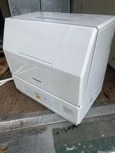 中古 パナソニック 食器洗い乾燥機 NP-TCM4-W プチ食洗 2018年製 3ヶ月