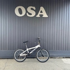 522□岐阜発　△BMX/自転車/CONTRAST/FL475/20インチ/ジャイロ/走行確認/ホイールメッキ剥がれあり/防犯有り/現状品　R6.4/3□