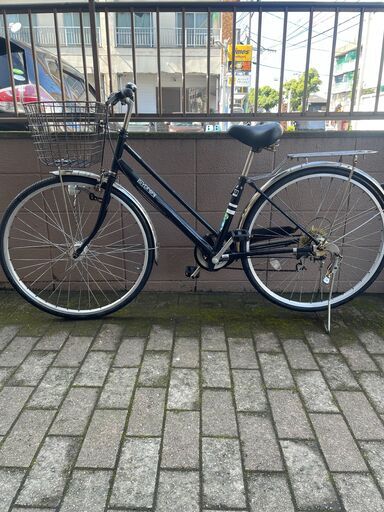リサイクルショップどりーむ荒田店 No1307 自転車　27インチ　ギア切り替え付き♪　LEDオートライト付き　乗りやすいフラットハンドルタイプ♪