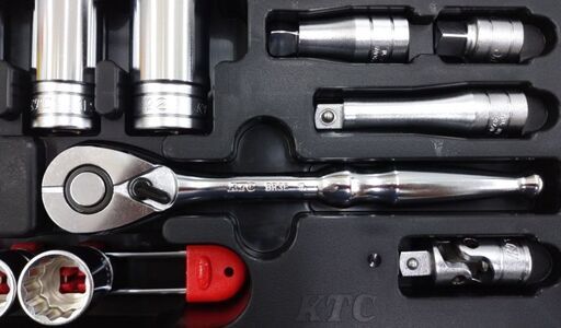 未使用品 ＫＴＣ 9.5sq(3/8)ソケットレンチセット TB3X20